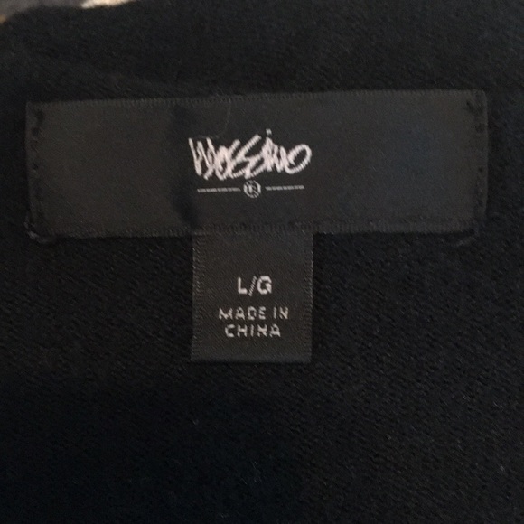 Mossimo Black long sleeve top - Picture 2 of 2